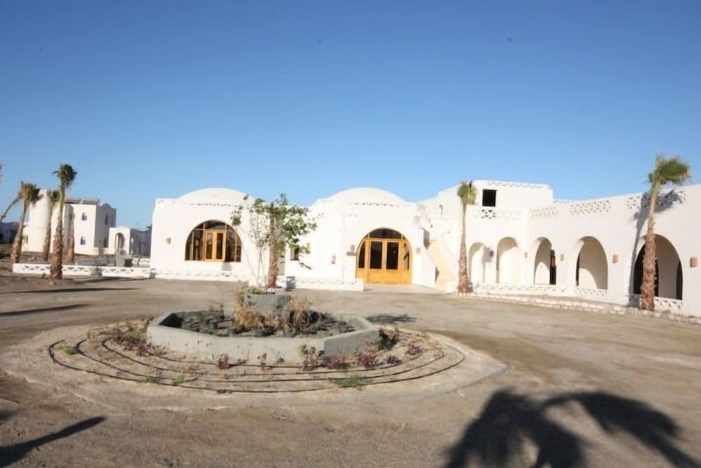 BeachSafari Resort