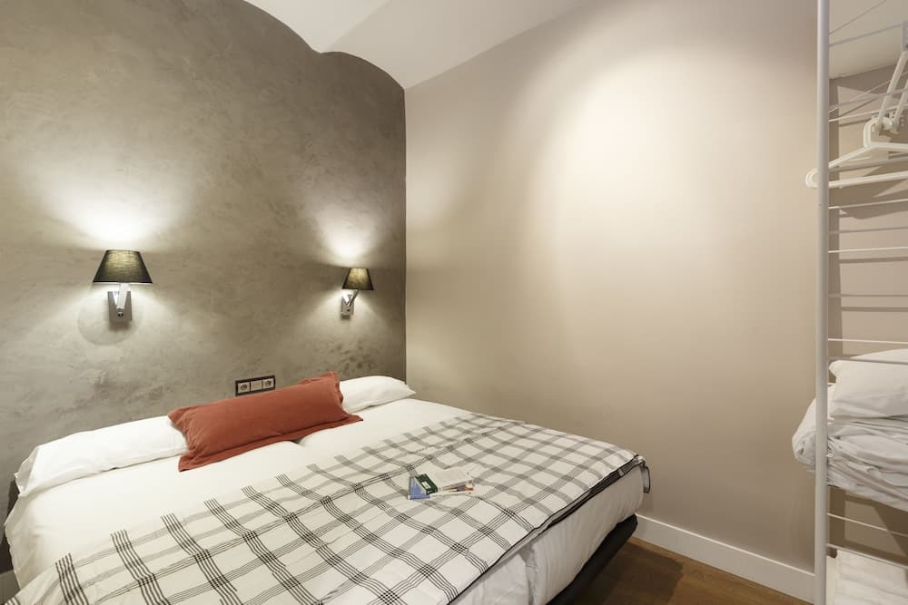 AinB Eixample Miro Apartments