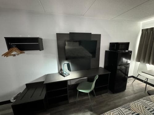 Studio 6 Suites East Syracuse Airport