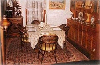 Parlor Car Bed & Breakfast