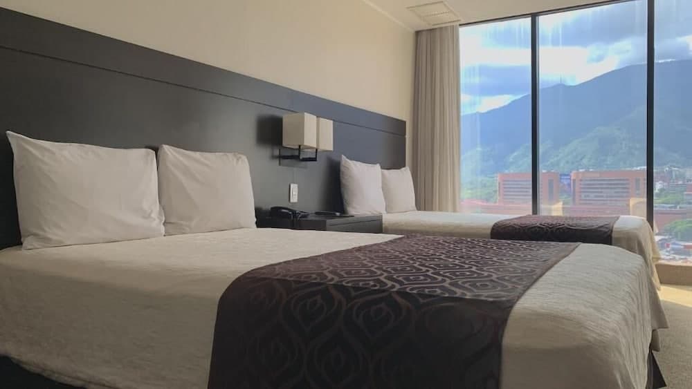 Hotel Chacao and Suites