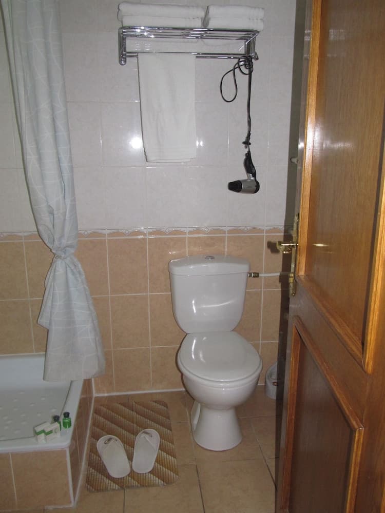 Zimbru Hotel