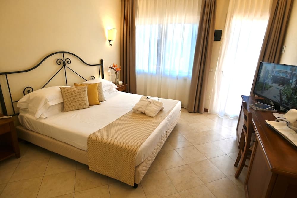 Hotel Airone