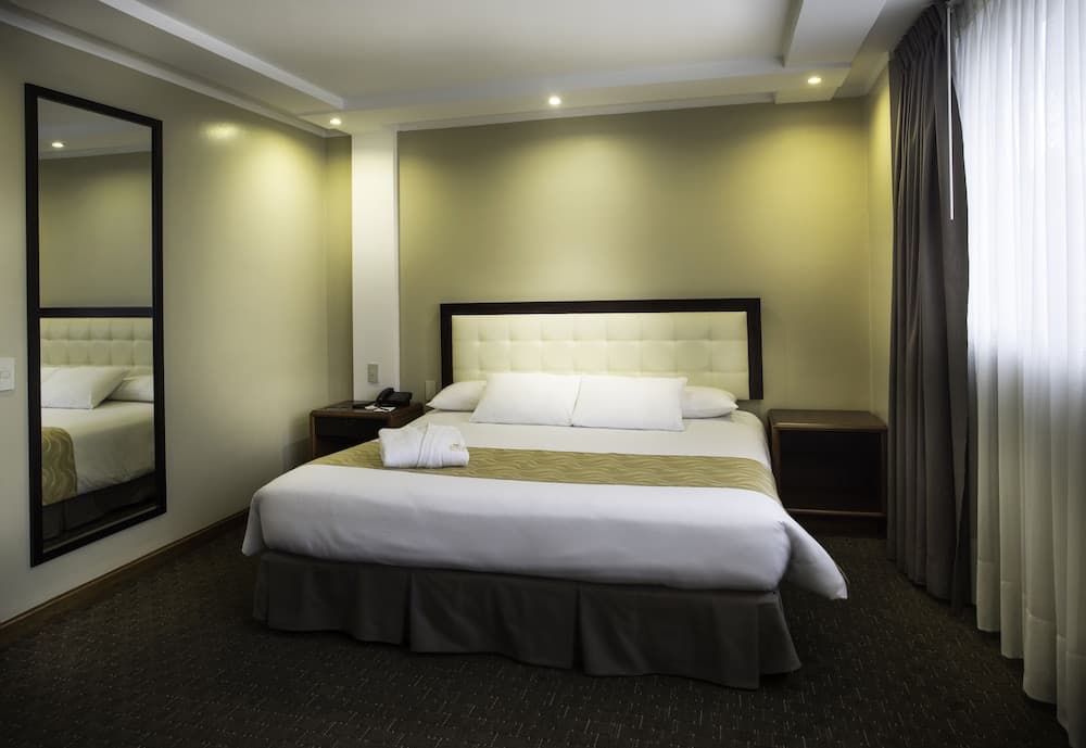 Akros Hotel