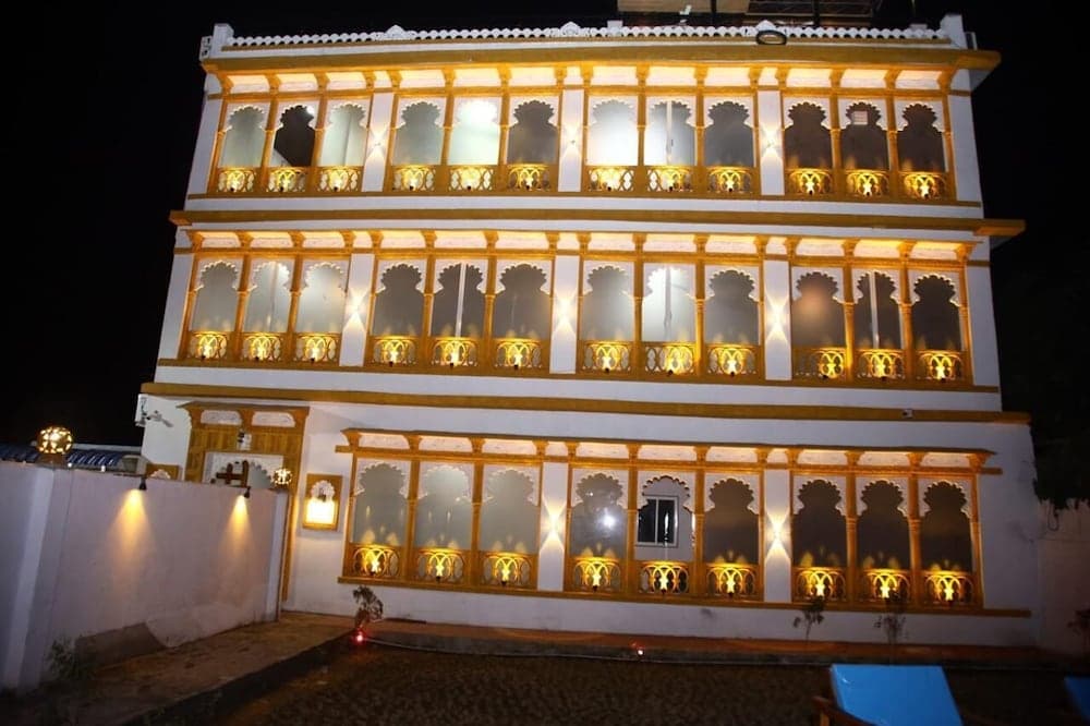 Hotel L S Restaurant & Spa