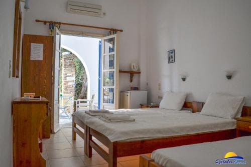 Cyclades Rooms