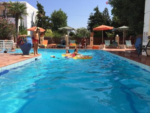Bueno Hotel