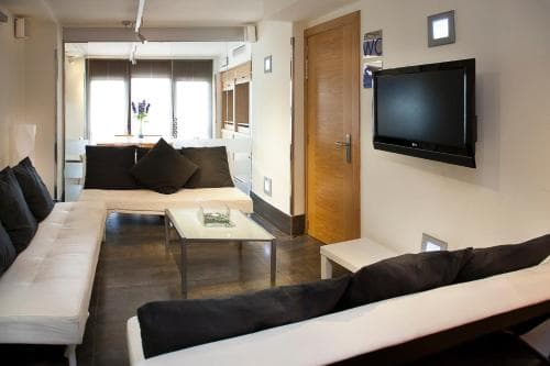 Parot Apartments
