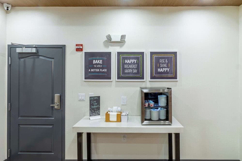 Hampton Inn & Suites Cleburne