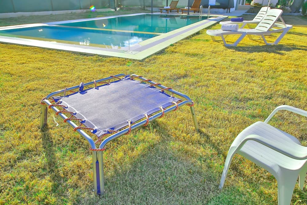 EV Villas