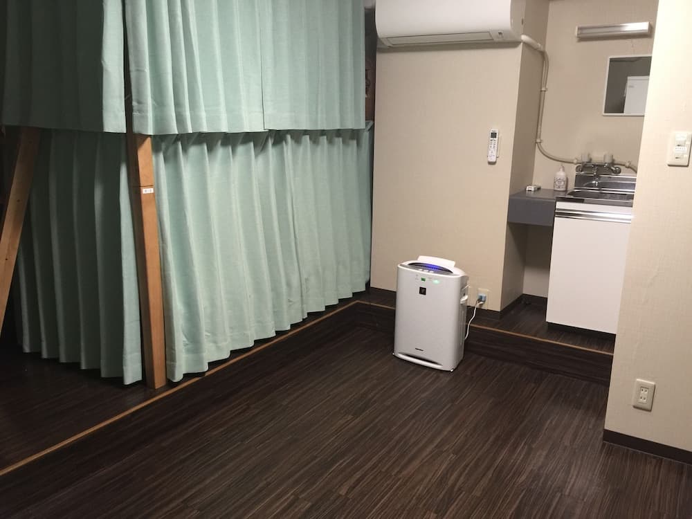 Yokohama Central Hostel