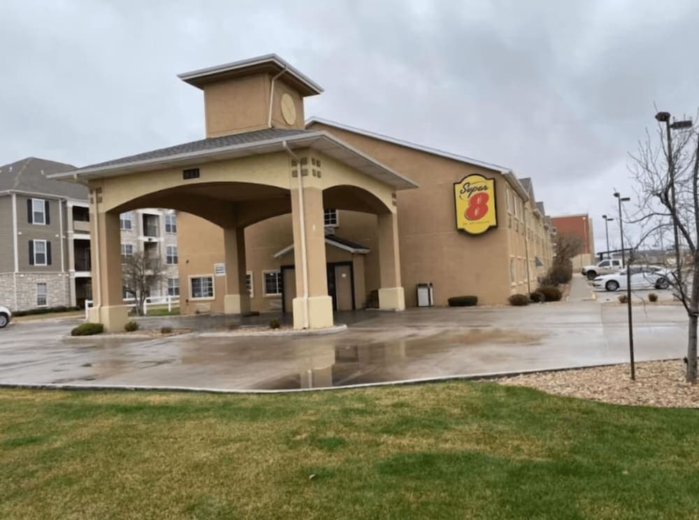Super 8 by Wyndham Great Bend