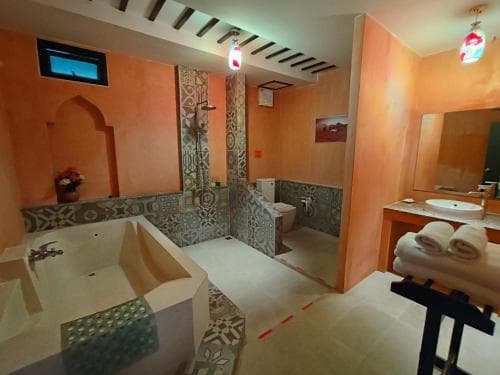 Retro Box Hotel Chumphon