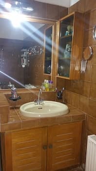 Dinas Home