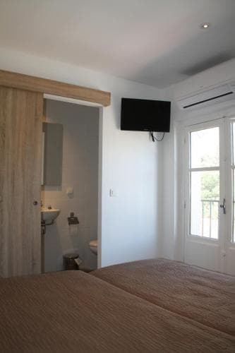 Hotel Arago