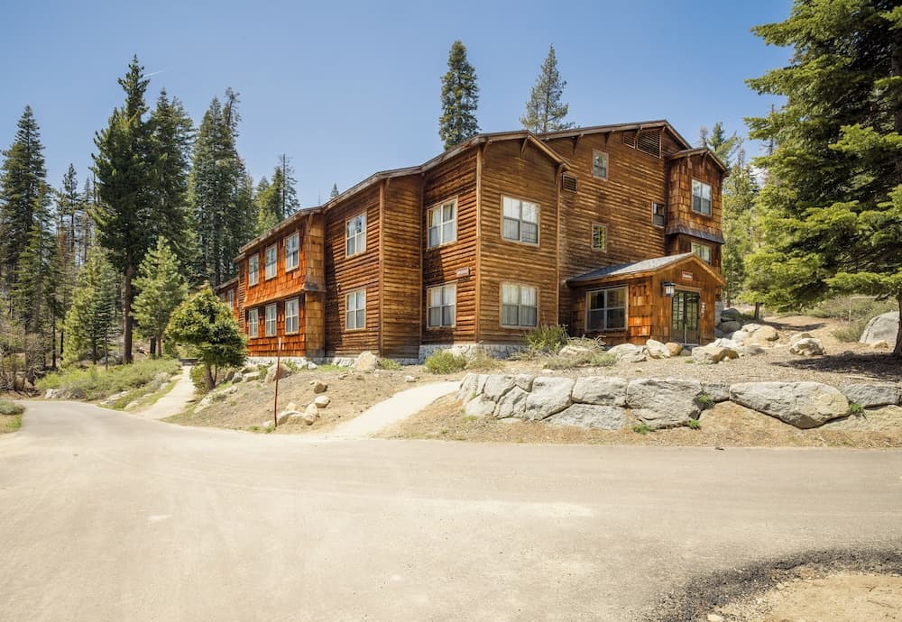 Wuksachi Lodge