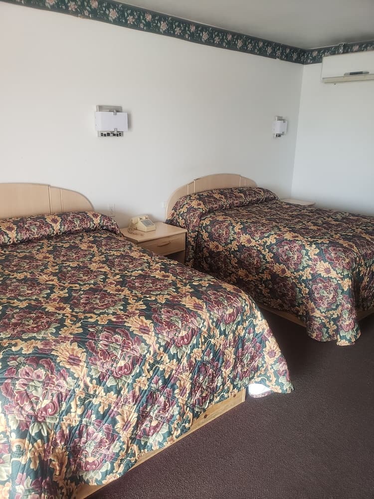 Camlot Inn
