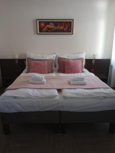 AdamEva Resort