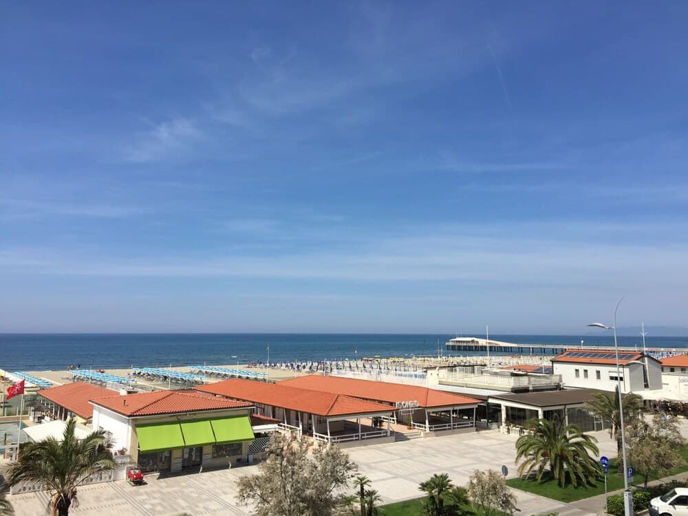 Alba sul Mare