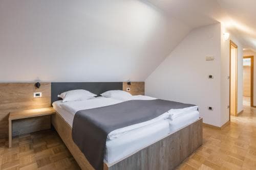 Török rooms, bistro & wellness
