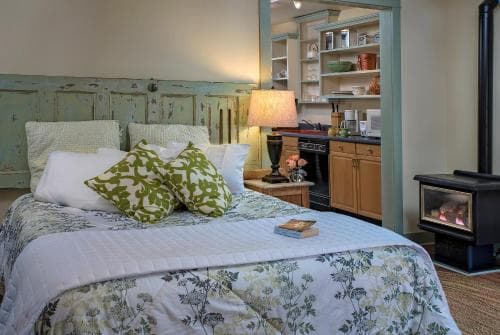 Clementine'S Bed & Breakfast