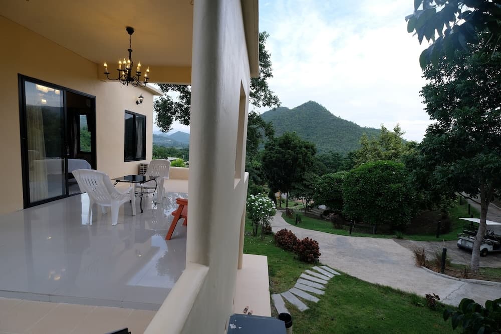 Hi-scene Resort