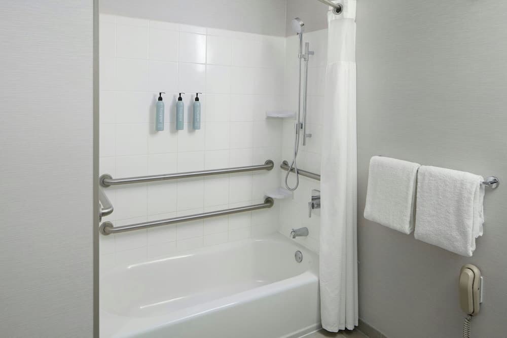 Courtyard by Marriott Waldorf