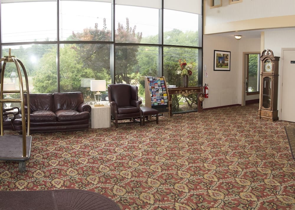Hampton Falls Inn