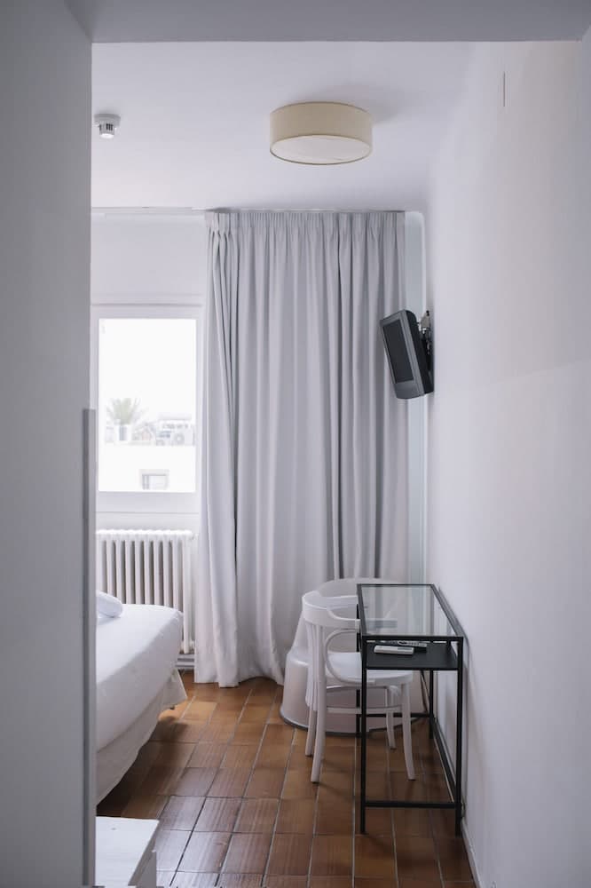 Hotel César