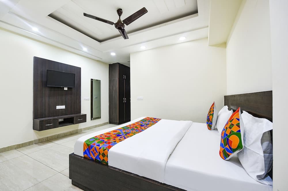 Fabexpress Dwarka Residency