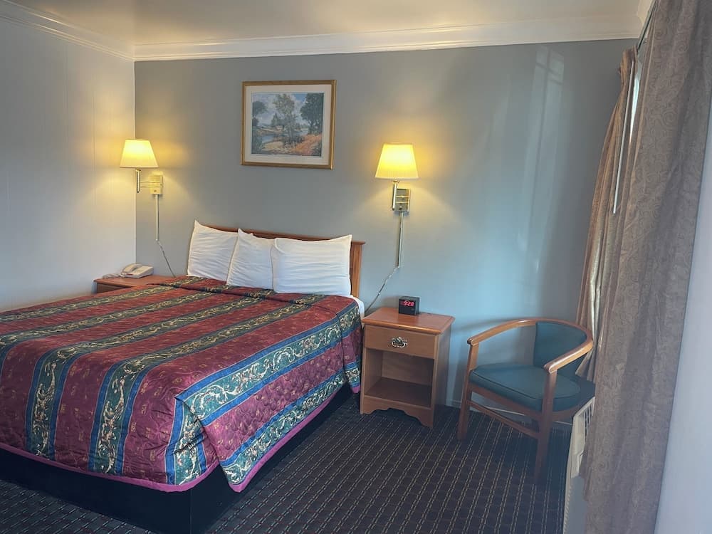 Lark Motel
