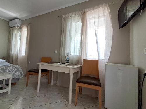 Vrachos Beach Hotel
