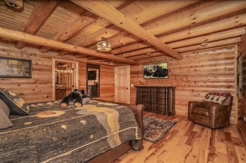 Roaring Fork Lodge