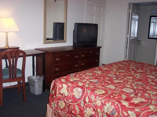 Red Carpet Inn