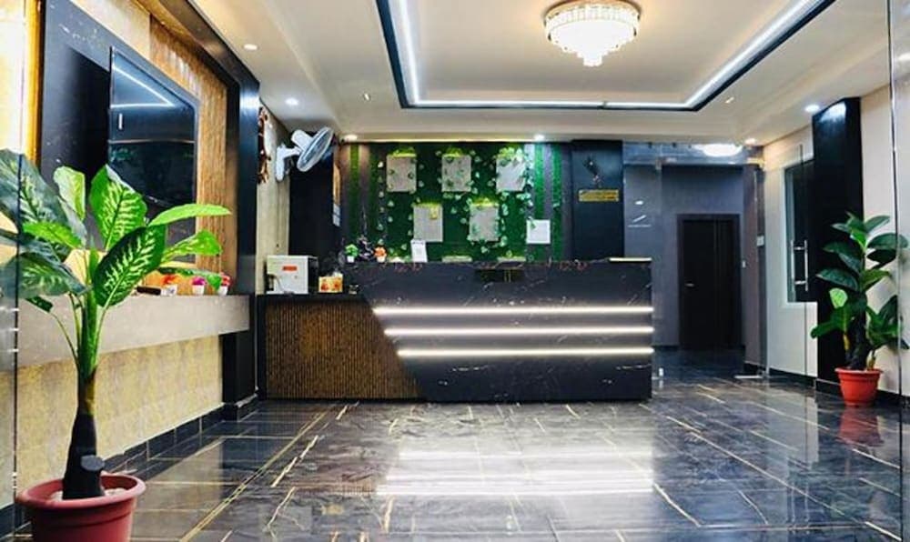 Fabhotel Sky Heights