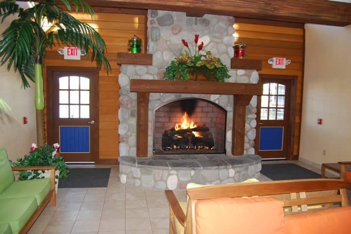 Radisson Harbour Inn at Cedar Point