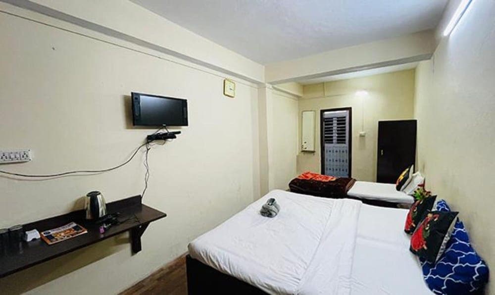 FabHotel Palbheu