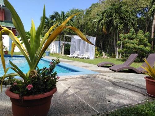 C & A Seashell Villa