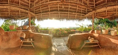 Utopia Rote Lodge