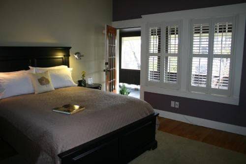 Showers Inn