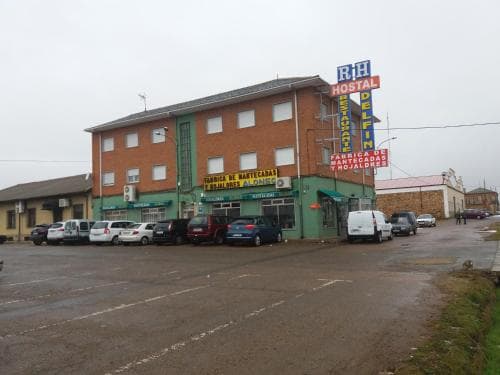 Hostal Restaurante Delfin