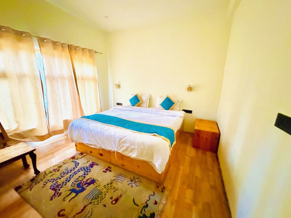 Hotel Khayul