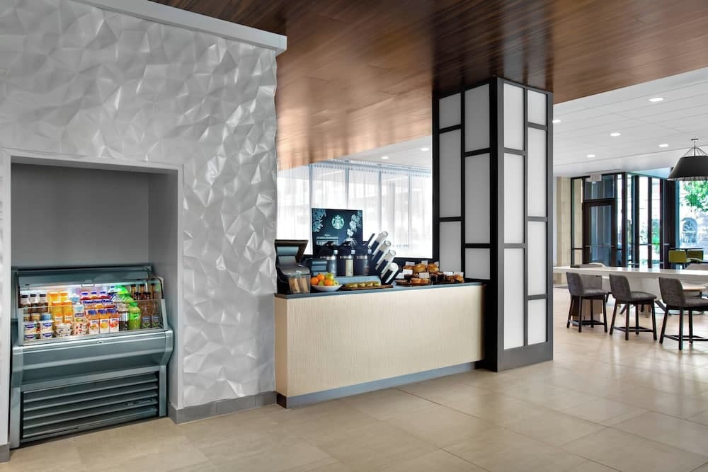 Courtyard by Marriott Knoxville Downtown