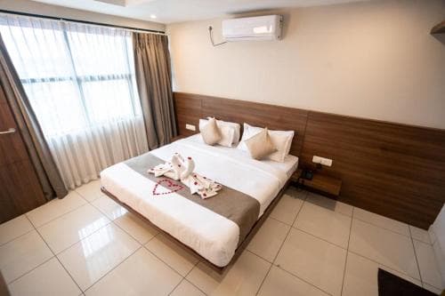 Hotel Samasth Palatial