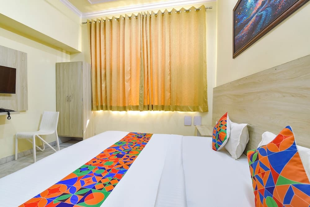 Fabhotel Bloom Stone