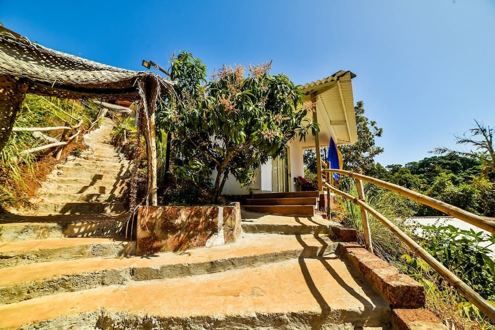 OYO 30548 Padma Cottages