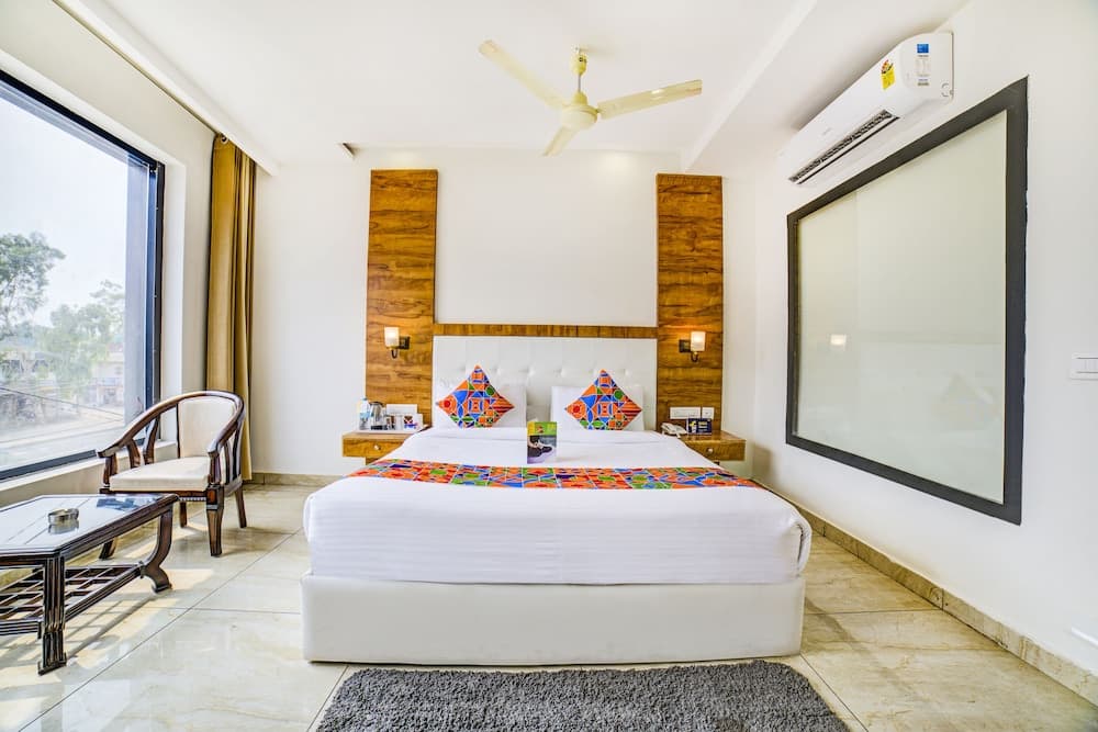 FabHotel Three Palms
