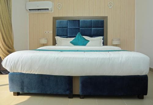 Riviera Suites