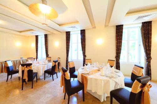 Ipoly Residence Executive Hotel Suites