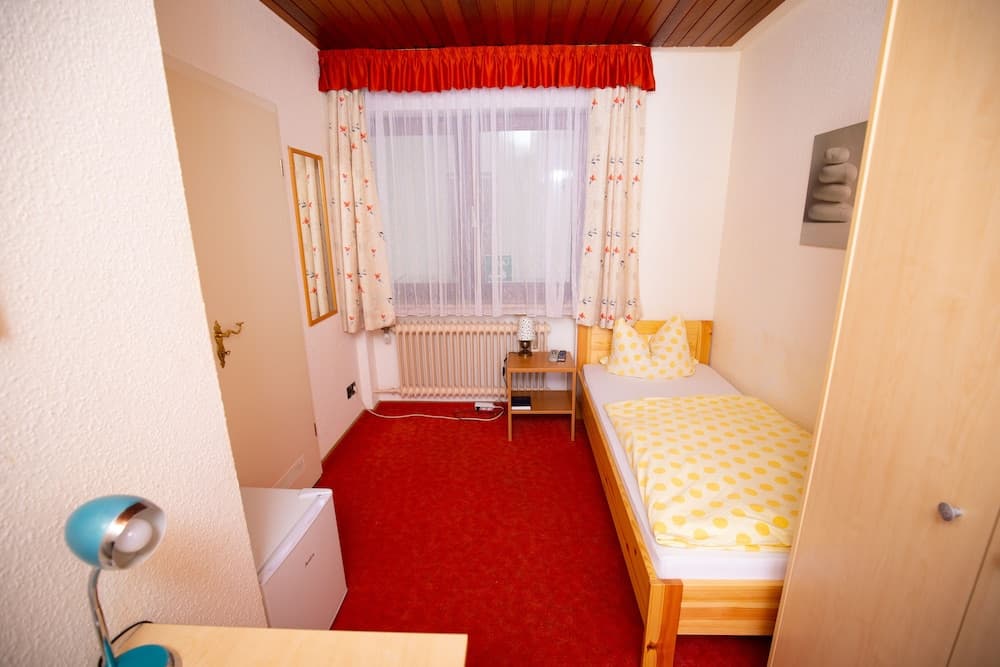 Elim Hotel